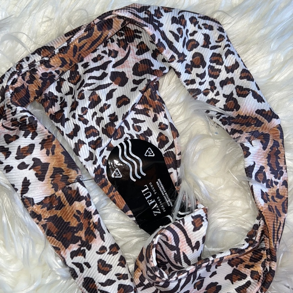 Cheetah Ribbed Bikini Small-LAST ONE ! - Picture 4 of 5